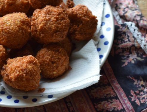 Easy method falafel - perfect for lunchboxes - Crumbs and Roses blog